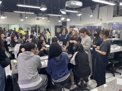 手作芳香精油護唇膏3圖片